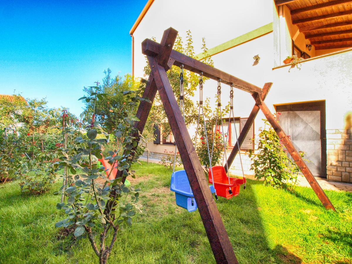Apartment Nevenka 1482 Медулин Екстер'єр фото